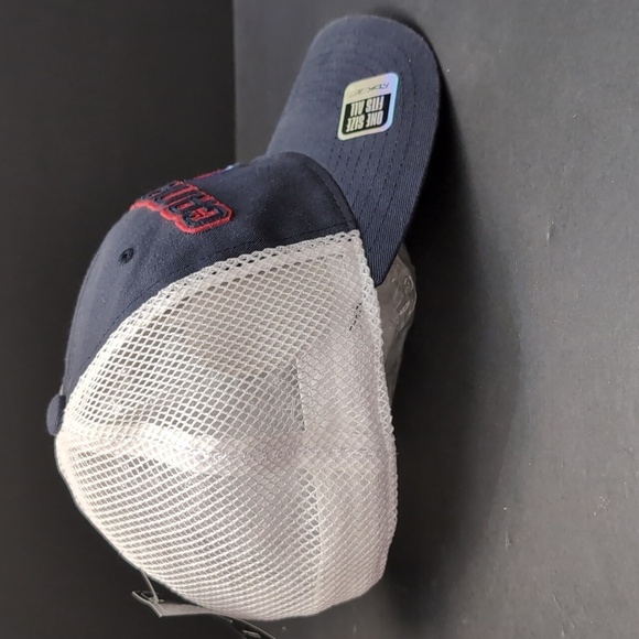 Reebok, NHL Montreal Canadiens Blue Mesh Snapback Sports Hat. - Picture 5 of 11